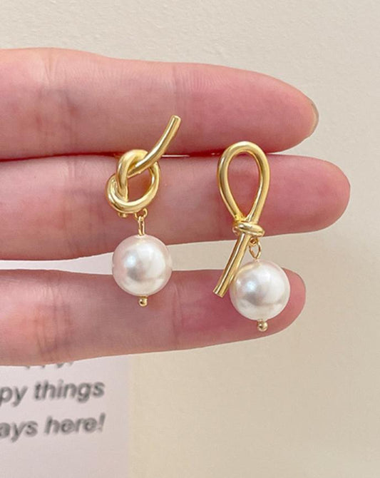 Vintage Pearl Knot Earrings