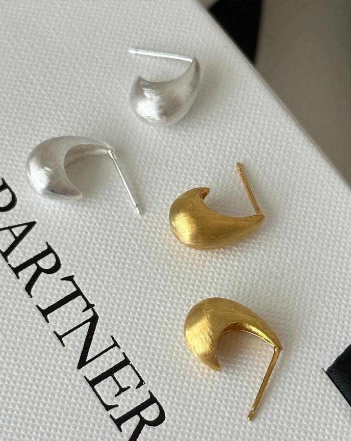 Matte Teardrop Earrings