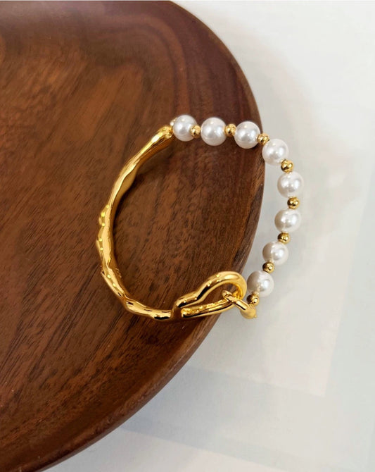 Gold Pearl Bracelet